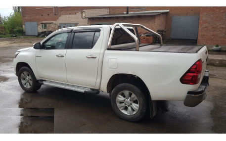 Подножки Toyota Hilux