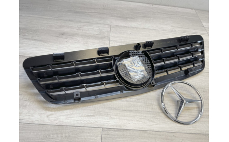 Решетка радиатора Mercedes S-class W220 1998-2002