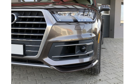 Накладка передняя Audi Q7