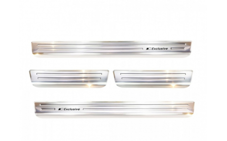 Накладки на пороги Volkswagen Touareg