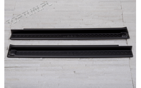 Накладки на пороги Jeep Wrangler