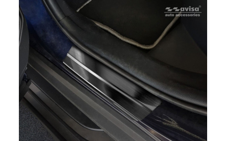 Накладки на пороги Toyota RAV4