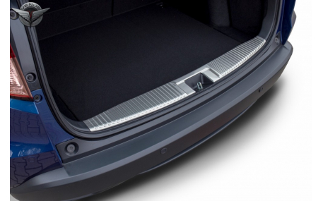 Накладка на задний бампер Honda HR-V