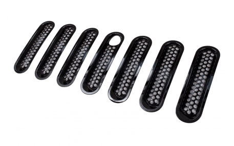 Решетка радиатора Jeep Wrangler JK