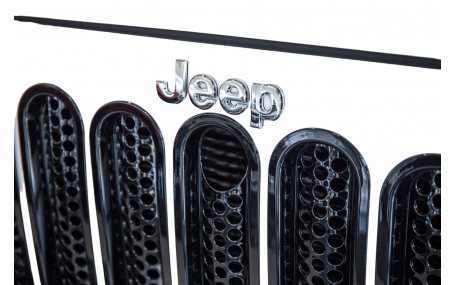 Решетка радиатора Jeep Wrangler JK