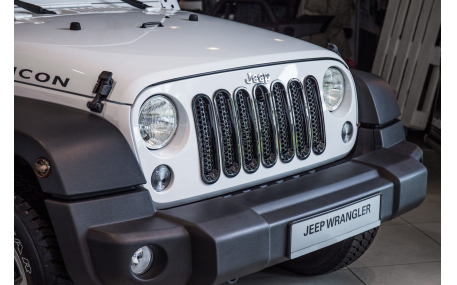 Решетка радиатора Jeep Wrangler JK