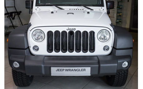 Решетка радиатора Jeep Wrangler JK
