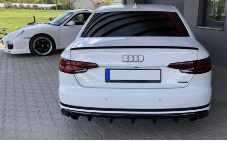 Накладка задняя Audi A4 B9 2016-2019