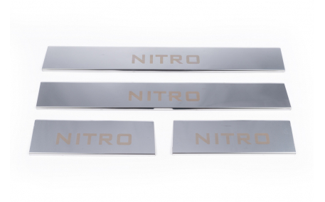 Накладки на пороги Dodge Nitro