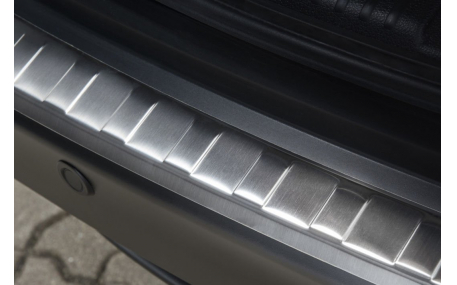 Накладка на задний бампер Honda HR-V