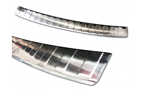 Накладка на задний бампер Ford Fiesta