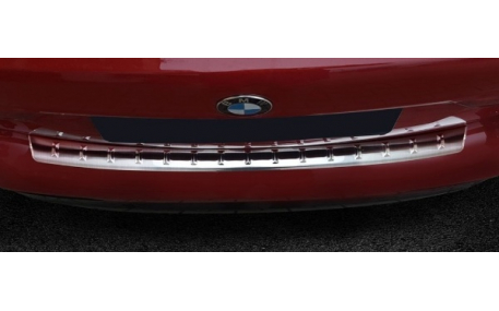 Накладка на задний бампер BMW 1 (F40)