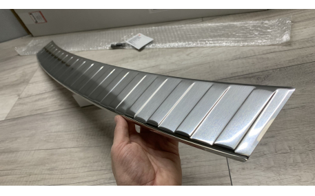 Накладка на задний бампер Volkswagen Touran