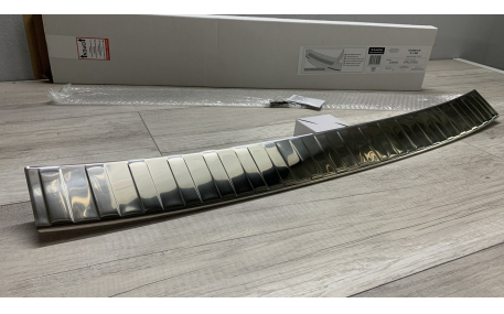 Накладка на задний бампер Volkswagen Touran