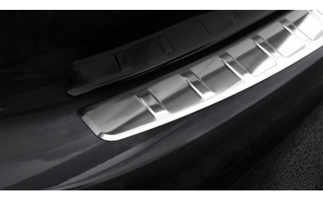 Накладка на задний бампер Mercedes C-class W205