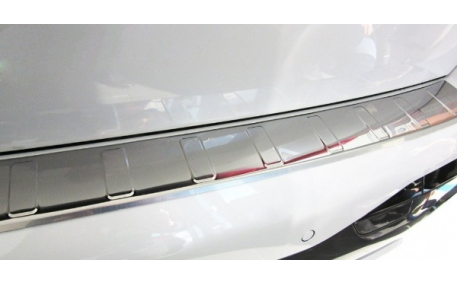 Накладка на задний бампер BMW X7 (G07)