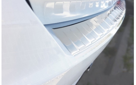 Накладка на задний бампер Hyundai i30