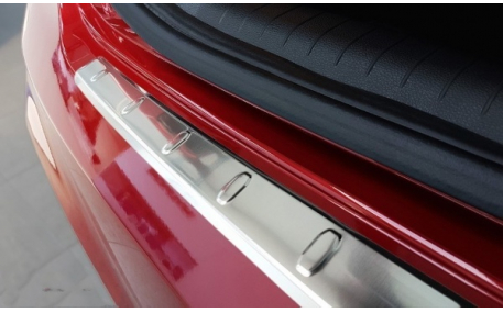 Накладка на задний бампер Hyundai i20