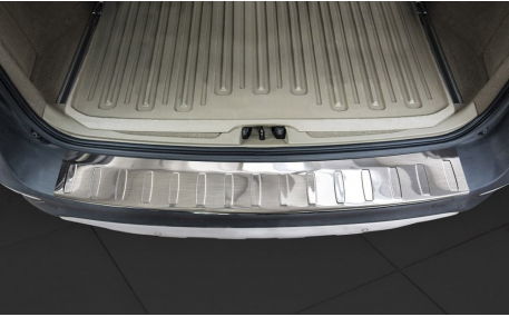 Накладка на задний бампер Volvo XC70