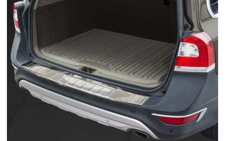 Накладка на задний бампер Volvo XC70