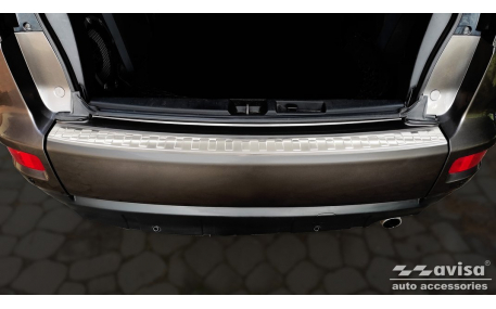 Накладка на задний бампер Mitsubishi Outlander XL