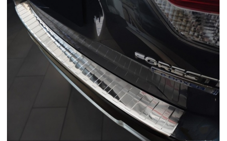Накладка на задний бампер Subaru Forester