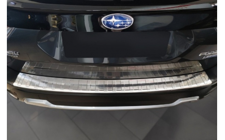 Накладка на задний бампер Subaru Forester