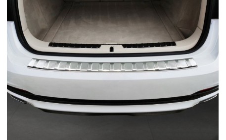 Накладка на задний бампер BMW X6 (F16)