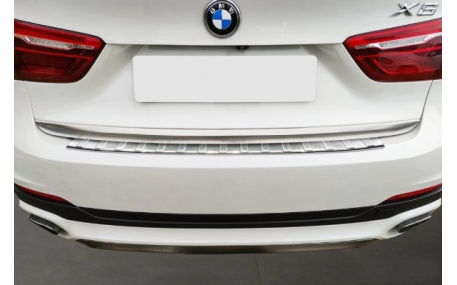 Накладка на задний бампер BMW X6 (F16)