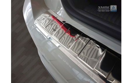 Накладка на задний бампер Audi Q2