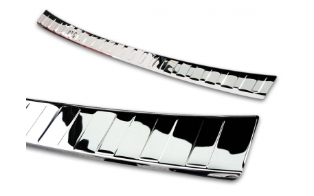 Накладка на задний бампер Toyota RAV4