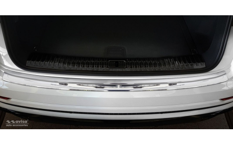 Накладка на задний бампер Audi Q8