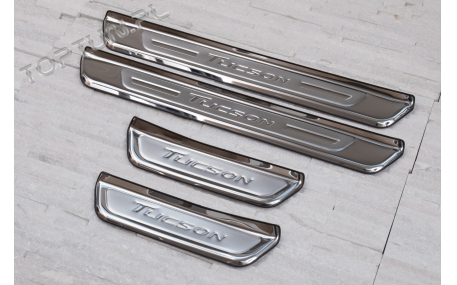 Накладки на пороги Hyundai Tucson