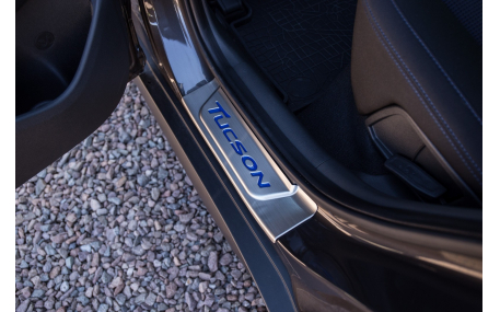 Накладки на пороги Hyundai Tucson