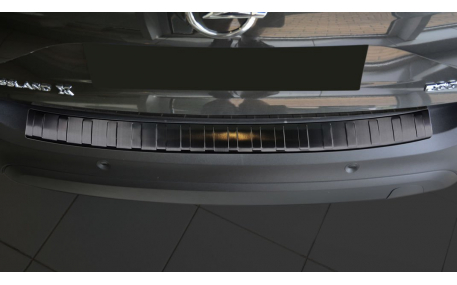 Накладка на задний бампер Opel Crossland X