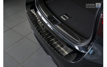 Накладка на задний бампер Toyota Avensis