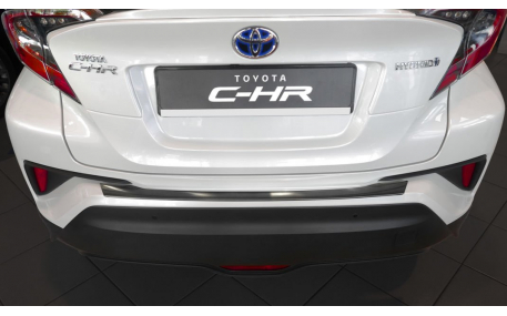 Накладка на задний бампер Toyota C-HR