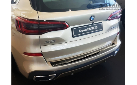 Накладка на задний бампер BMW X5 G05