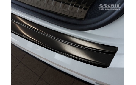 Накладка на задний бампер Audi Q8