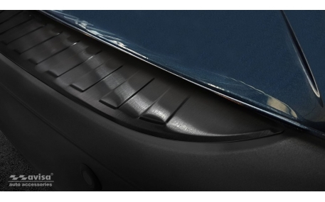 Накладка на задний бампер Mazda CX-3