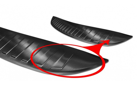 Накладка на задний бампер Mazda CX-3