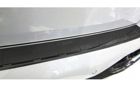 Накладка на задний бампер BMW X7 (G07)