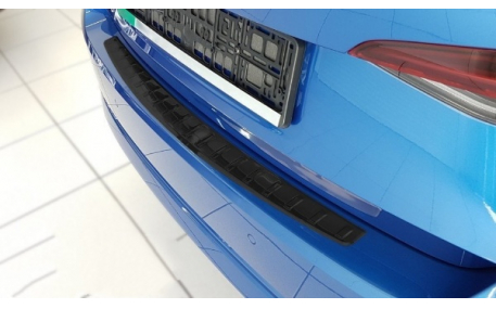 Накладка на задний бампер Skoda Octavia A8