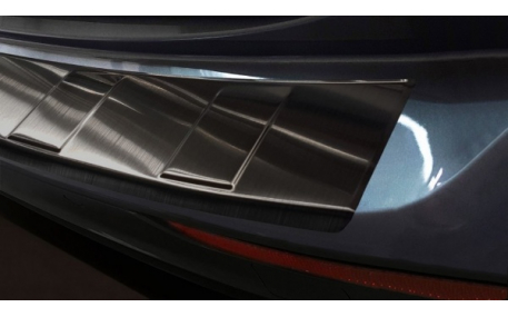 Накладка на задний бампер Volvo V60