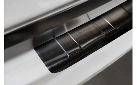 Накладка на задний бампер BMW X6 (F16)