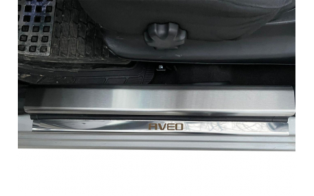 Накладки на пороги Chevrolet Aveo