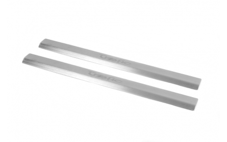 Накладки на пороги Renault Trafic