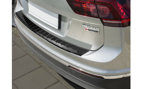 Накладка на задний бампер Volkswagen Tiguan