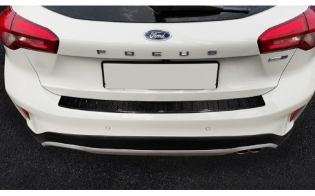 Накладка на задний бампер Ford Focus MK4