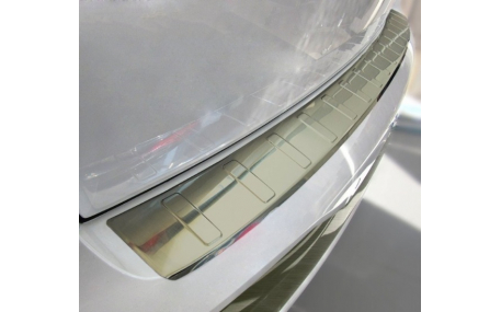 Накладка на задний бампер BMW X7 (G07)